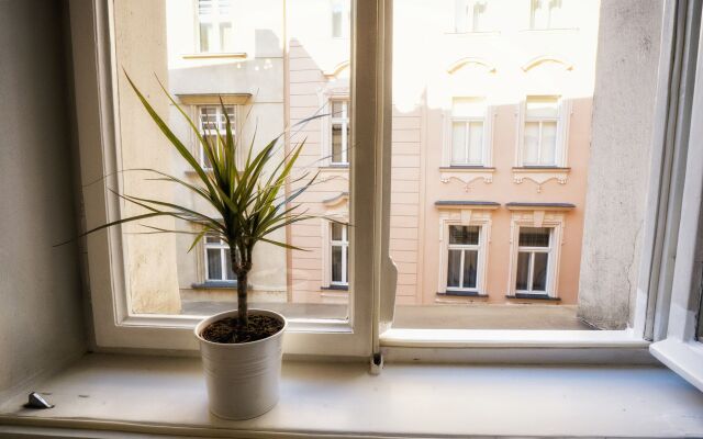 Apartment by the Old Town Square