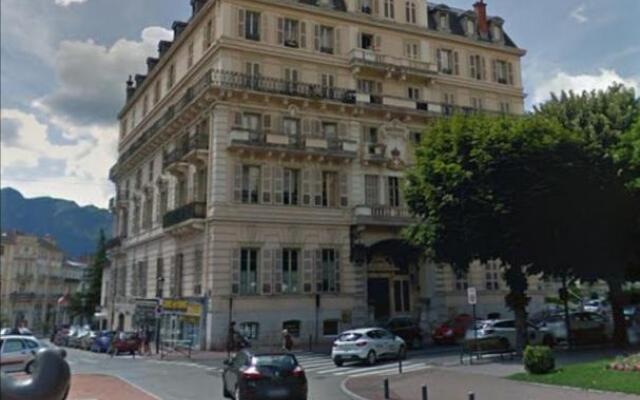 Studio indépendant centre ville Aix les bains