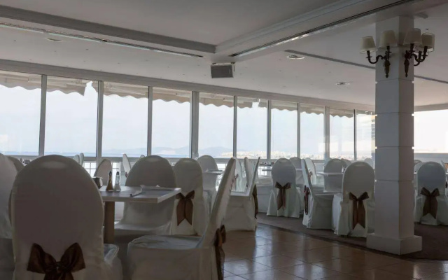 Coral  Athens