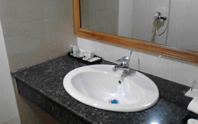 Silver Green Hotel Yangon
