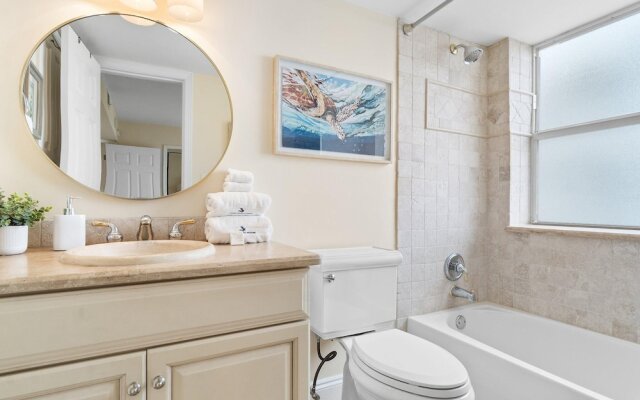 Seaspray East 825-gulf Front