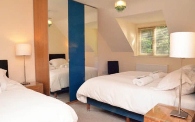 Cotswolds Valleys Accommodation-Stony Hs