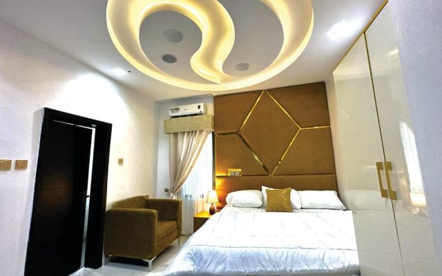 Pharrel Diplomatic Plus 3 Bedroom Suite