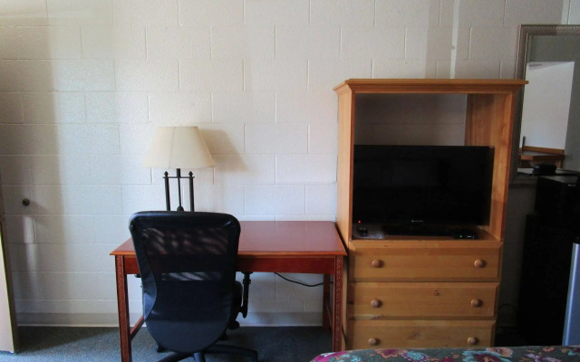 Northwoods Motel
