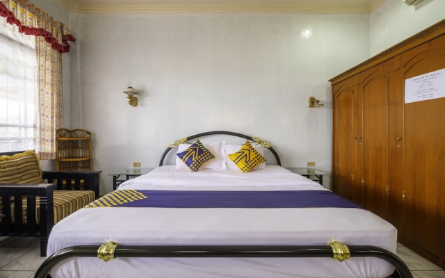 Hotel Mahkota Pantai by OYO Rooms