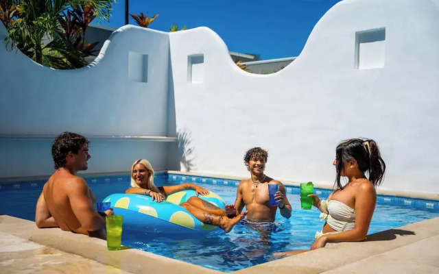 3 min to the Beach Private Pool Villa