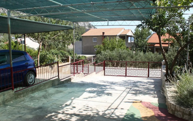 Apartments and rooms with parking space Gradac, Makarska - 6819