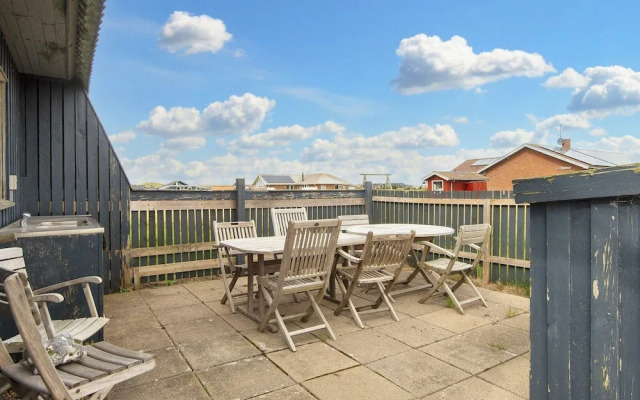 6 Person Holiday Home in Harboore-by Traum