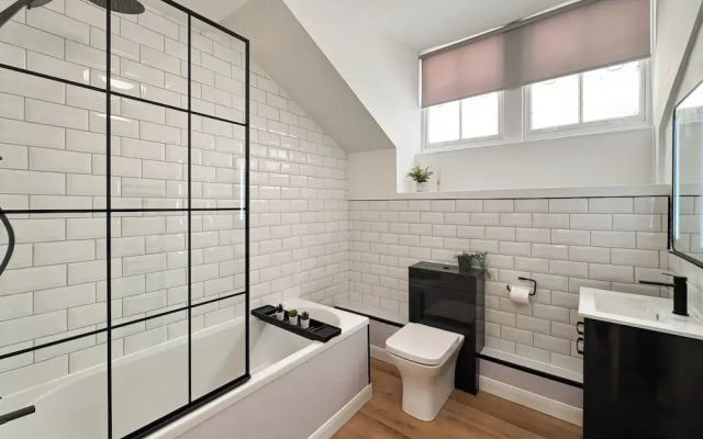 2 Bedroom Queen Street