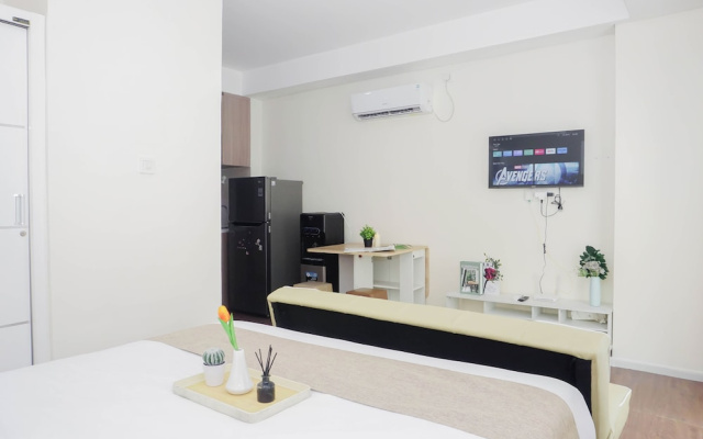 Restful In Simple Style Studio At Apartment Daan Mogot City