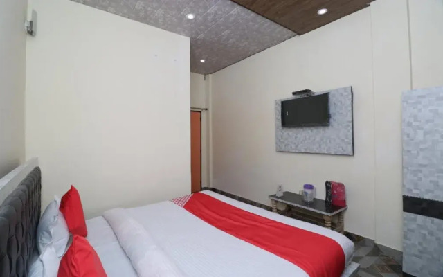 Green Mountains by OYO Rooms