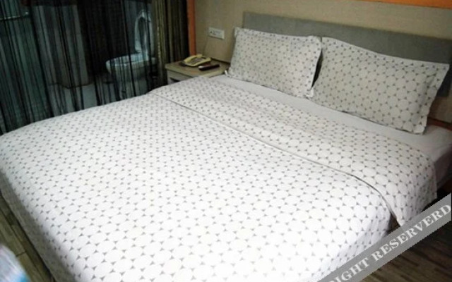 Lijin Hotel (Wuhan Huanghelou Hubu Alley)