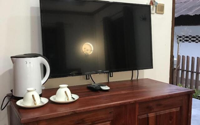 Wisdom Mystery Hotel