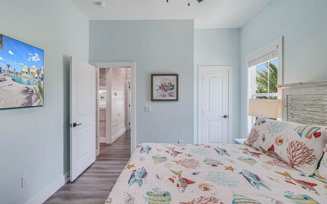 Fishtastic Sp103 4 Bedroom Home by RedAwning