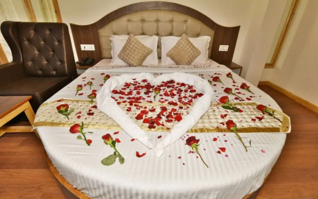 Goroomgo Mars Resort Manali