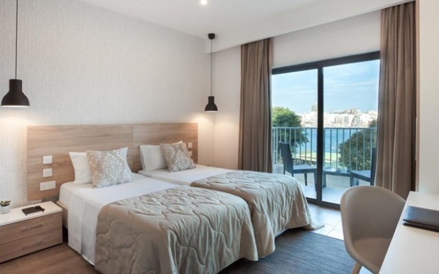 Plaza Suite Regency Hotel