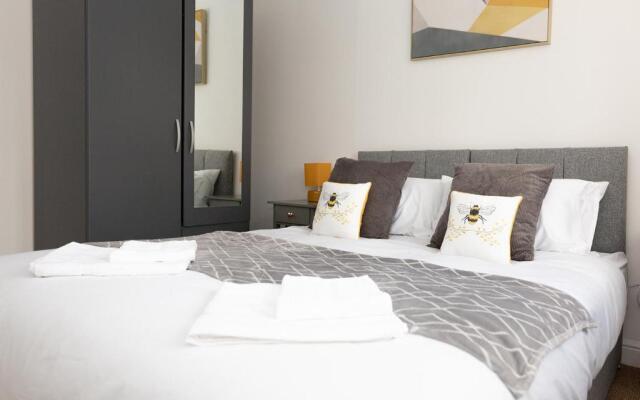 New & Spacious & Contractors & Leisure & Free Parking