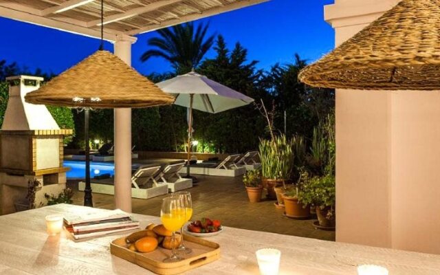 Villa Wicker