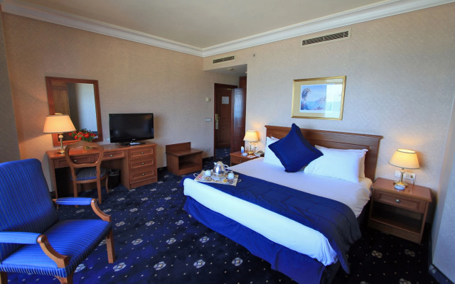 The Bayview Hotel