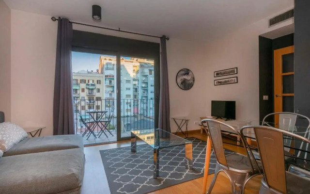 Modern and bright apartment in Eixample 3-1