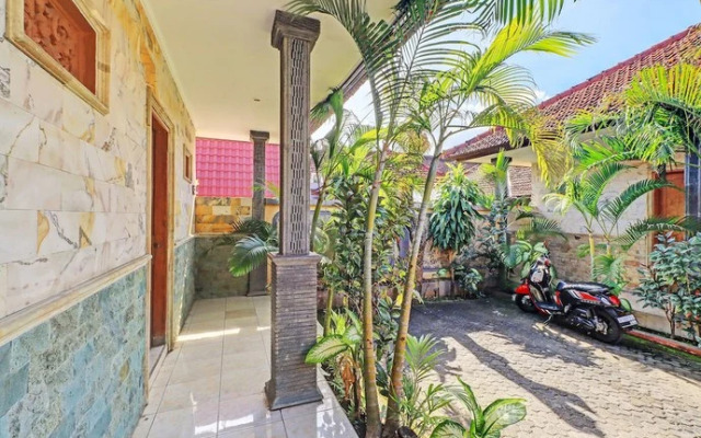 OYO 92175 Surya Madu Guest House Near Pantai Kelan