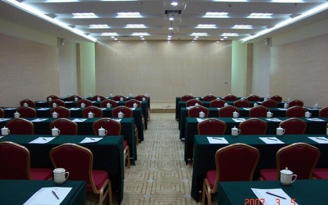 Tarim Petroleum Hotel