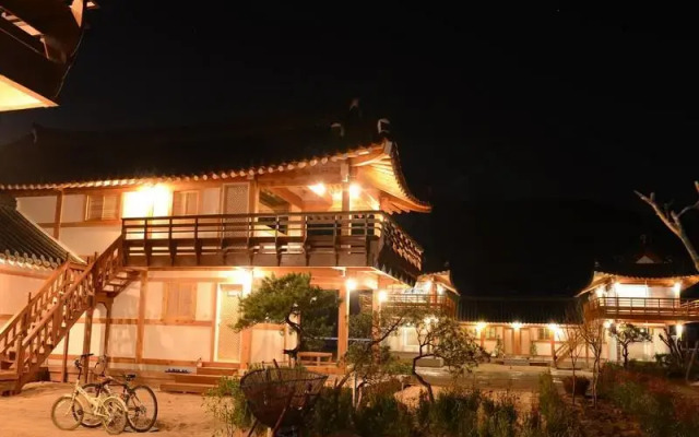 Seonamsan Hanok Pension