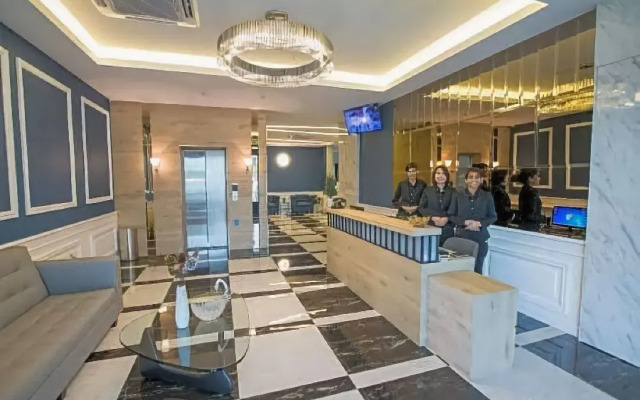 Redpine Boutique Hotel