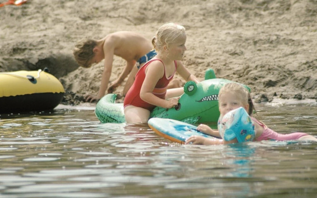 Safaritent at Recreatiepark Scherpenhof