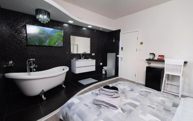 When the Charm meets the Luxury