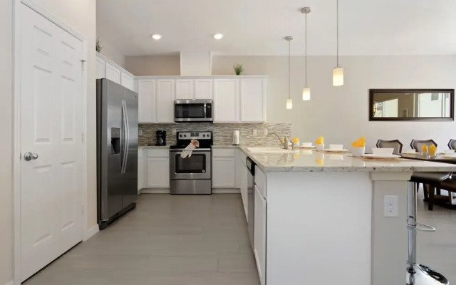 Four Bedrooms TownHome Compass Bay Resort 5130