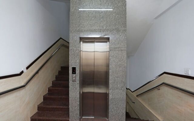 OYO 33014 Bhagwati Palace Guest House