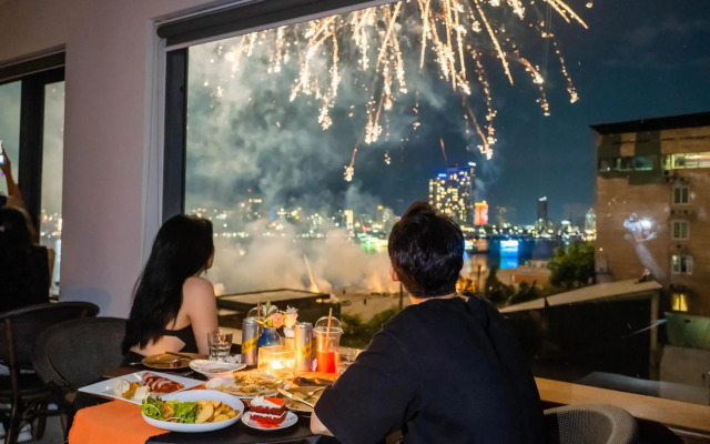 Di lusso Boutique Hotel Riverside Danang