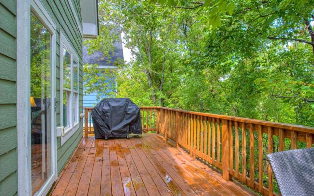 5504 Turtle Cove Community Pool