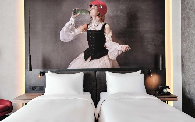 Radisson RED Hotel & Radisson RED Apartments, Kraków