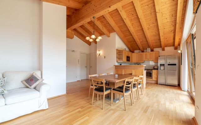 Seventeen Schmittental Near ski Lift