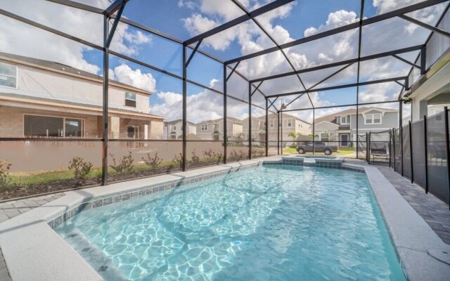 2089elcir 8 Bedroom Villa by RedAwning