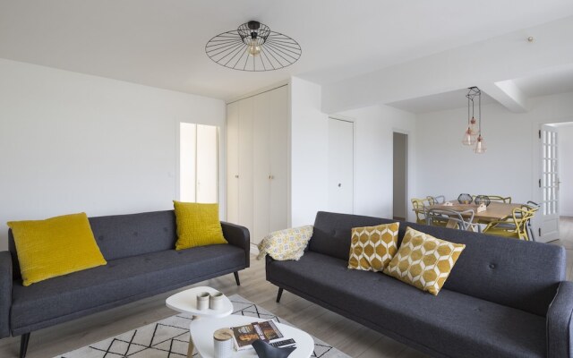 Dinard Centre Appartement Moderne avec Terrasse