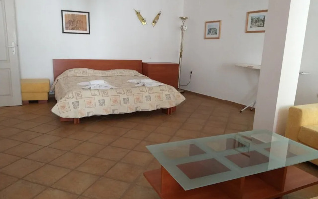 Perla Apartments