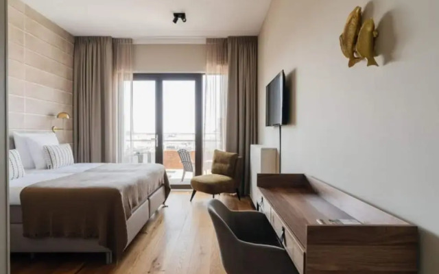 Harbor Retreat, Scheveningen