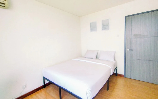 Homey Designed 2BR in City Center at Praxis Apartment