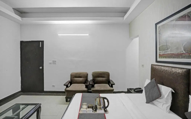 OYO Townhouse 764 Hotel Happy Keys Townhouse