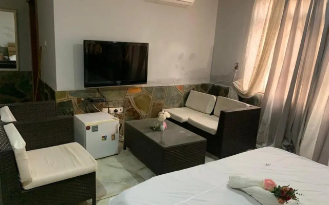 Self Contained Master Bedroom Apartment in Tema