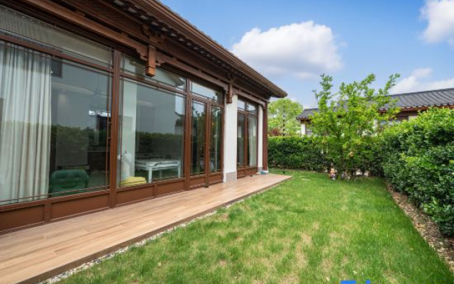 Yueji · Guiye Homestay (Jinshan North Station)