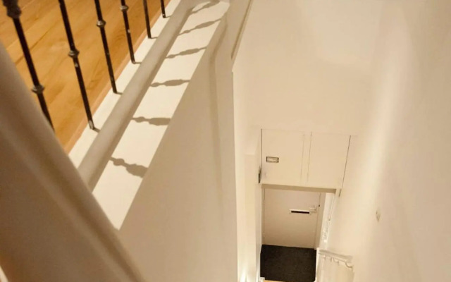 Residence Flower Market