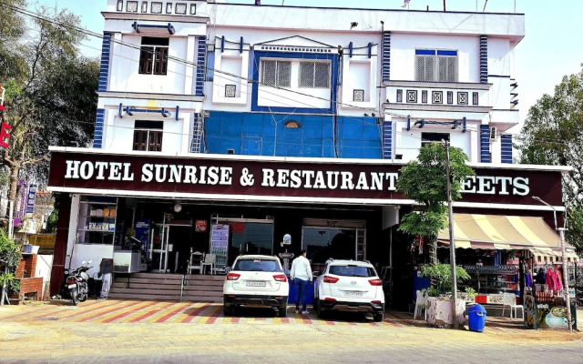 Sunrise Hotel & Restaurant