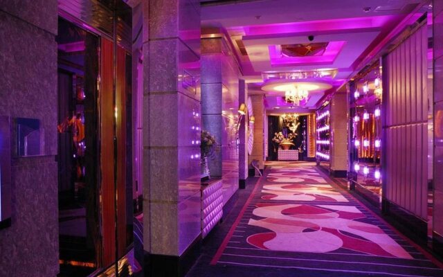 Yizui Crown Hotel