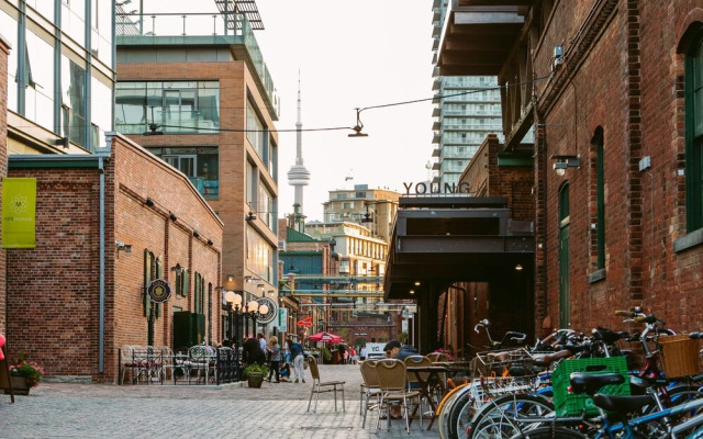 Yorkville Plaza by QuickStay