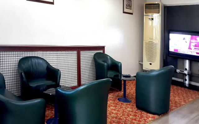 Nil Hotel