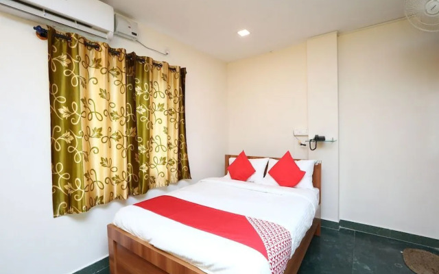 V Wella Comforts By OYO Rooms